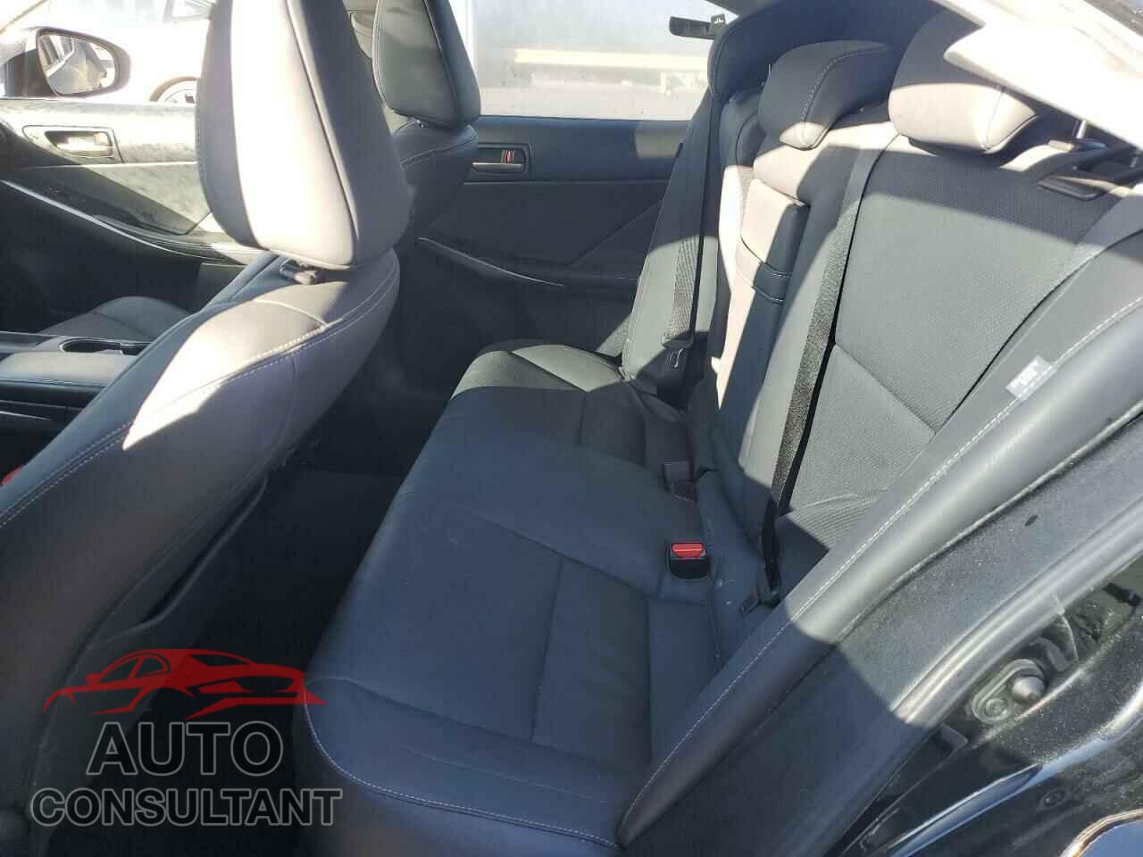 LEXUS IS 2020 - JTHAA1D21L5106174
