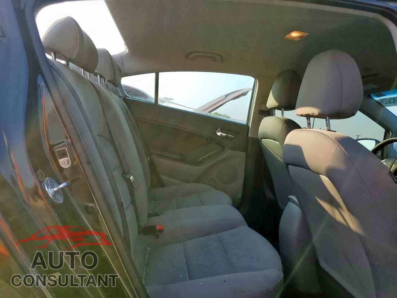 KIA FORTE 2015 - KNAFK4A64F5391676