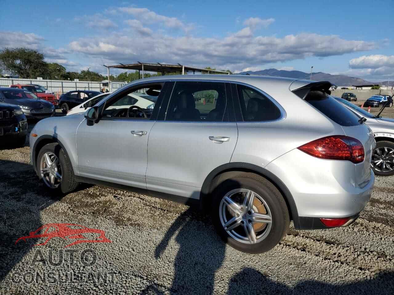 PORSCHE CAYENNE 2012 - WP1AA2A21CLA12589