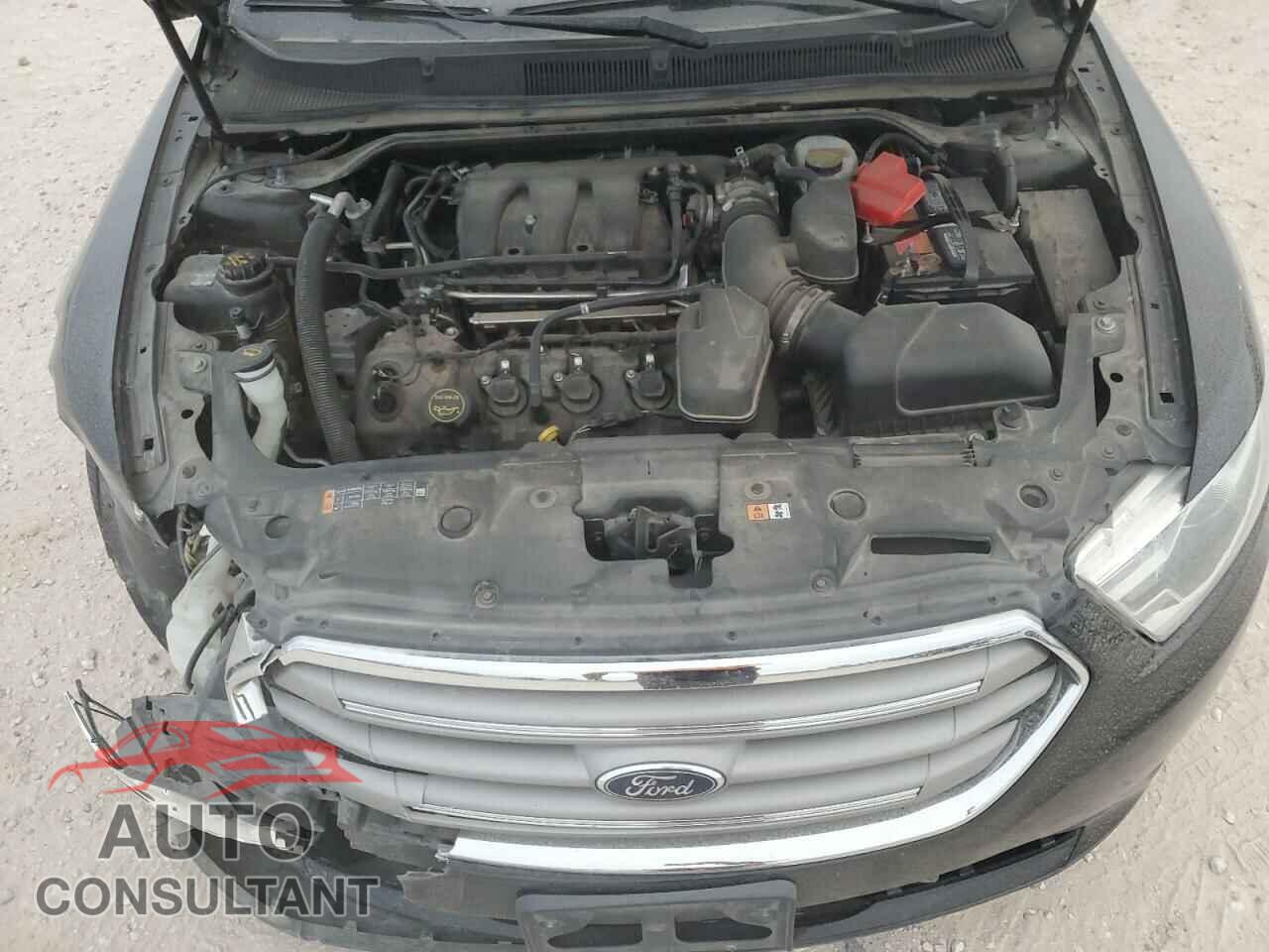 FORD TAURUS 2018 - 1FAHP2E80JG116872