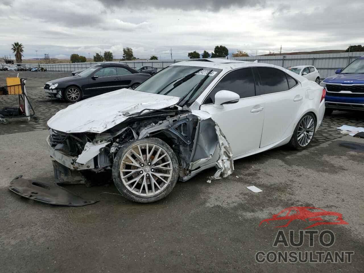 LEXUS IS 2014 - JTHBF1D29E5024766