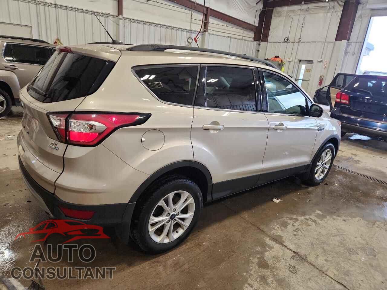 FORD ESCAPE 2017 - 1FMCU9GD7HUC21075