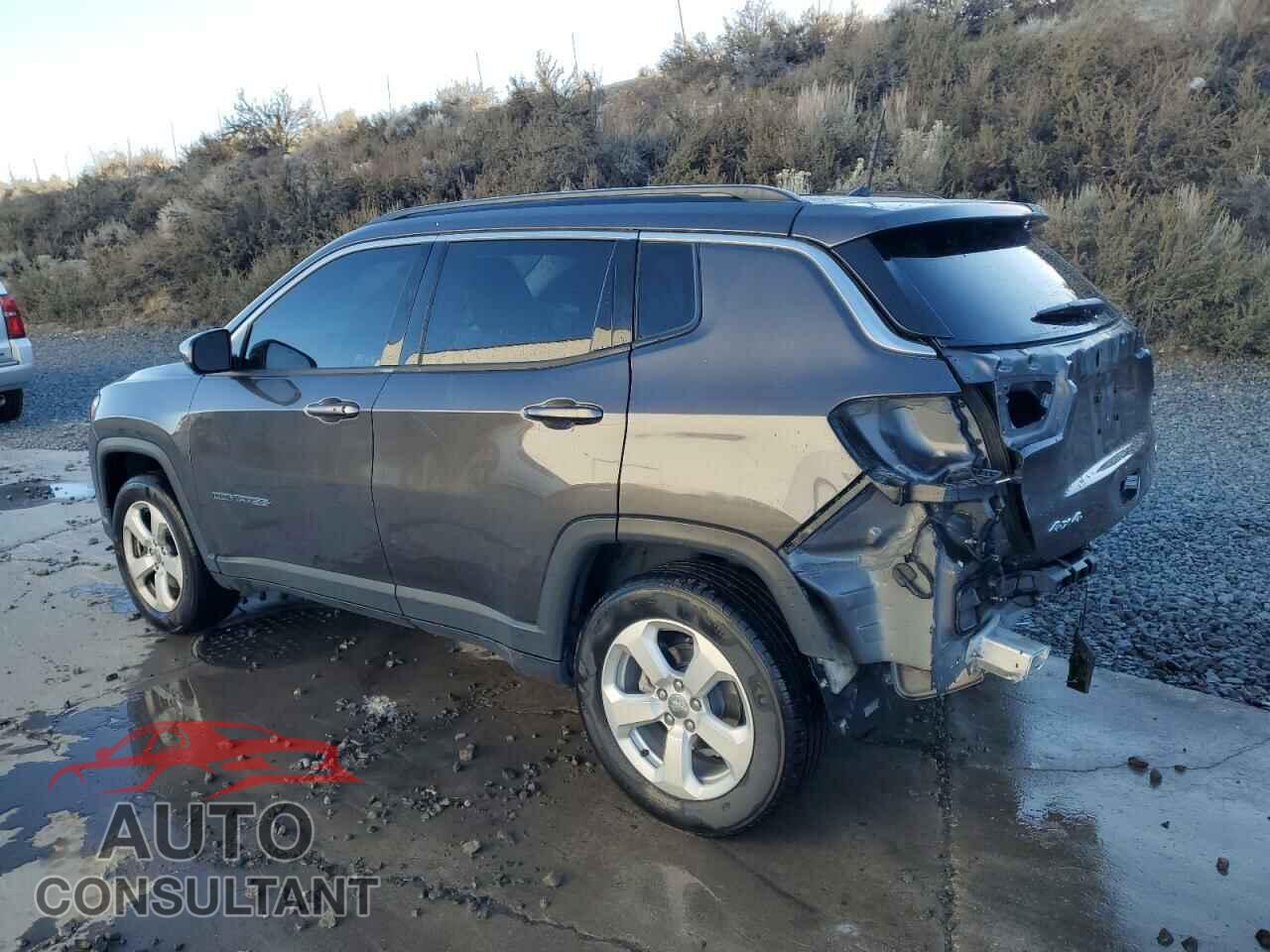 JEEP COMPASS 2018 - 3C4NJDBB8JT501389
