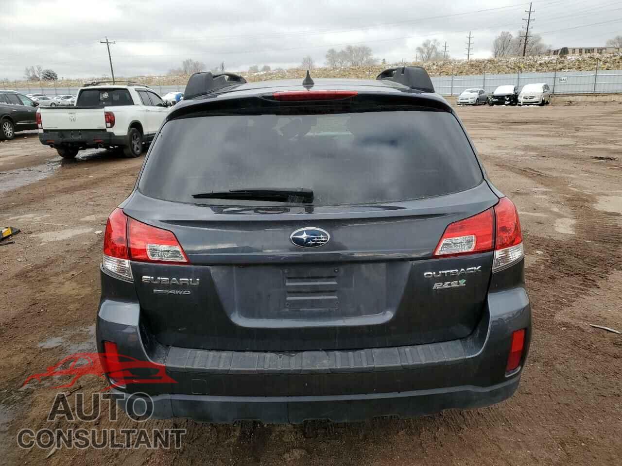 SUBARU OUTBACK 2013 - 4S4BRBKC2D3318512