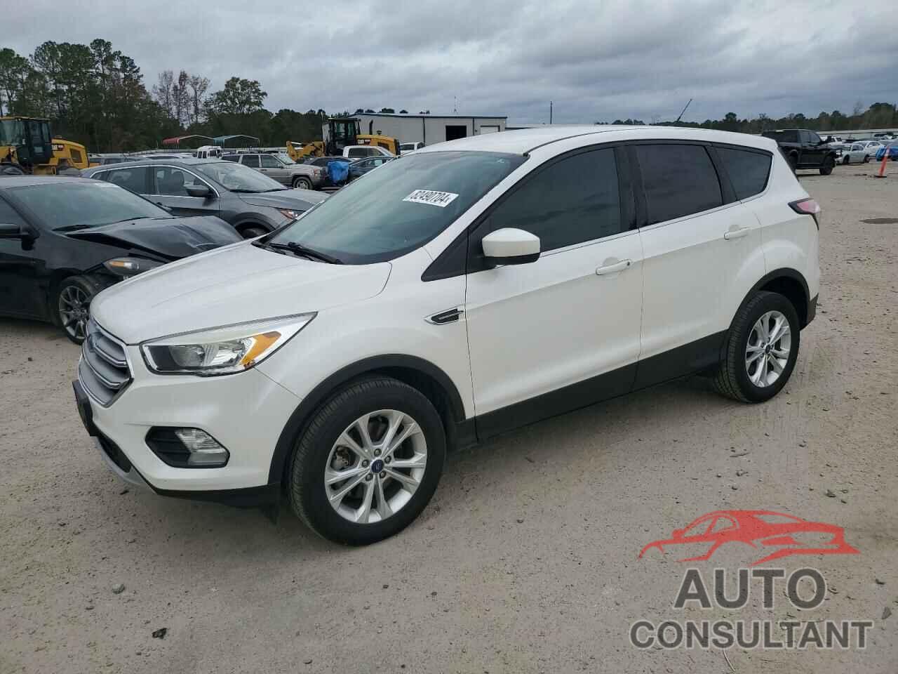 FORD ESCAPE 2017 - 1FMCU9GD3HUA76715