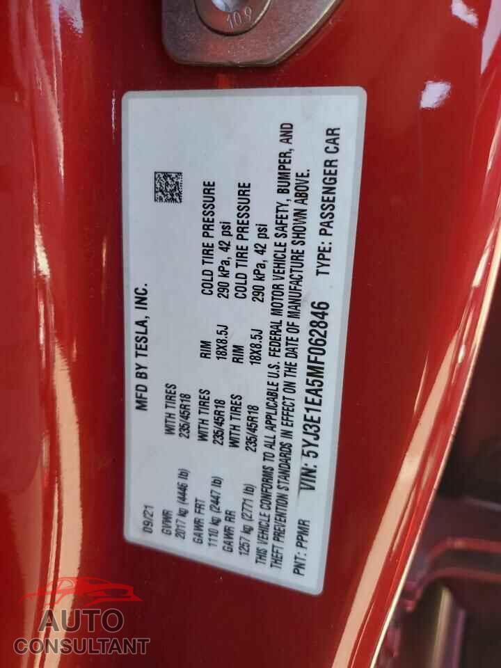 TESLA MODEL 3 2021 - 5YJ3E1EA5MF062846