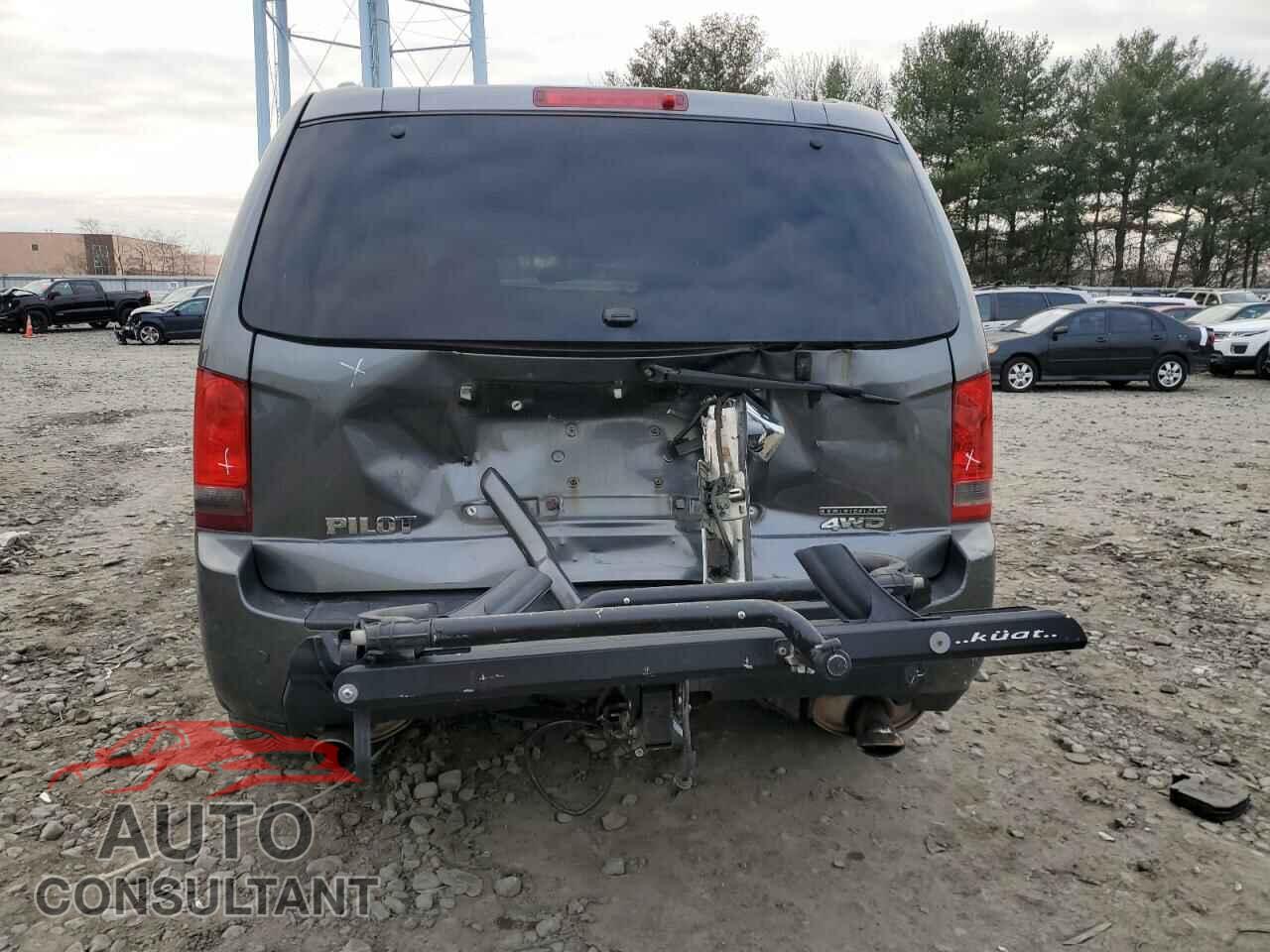 HONDA PILOT 2010 - 5FNYF4H98AB032158