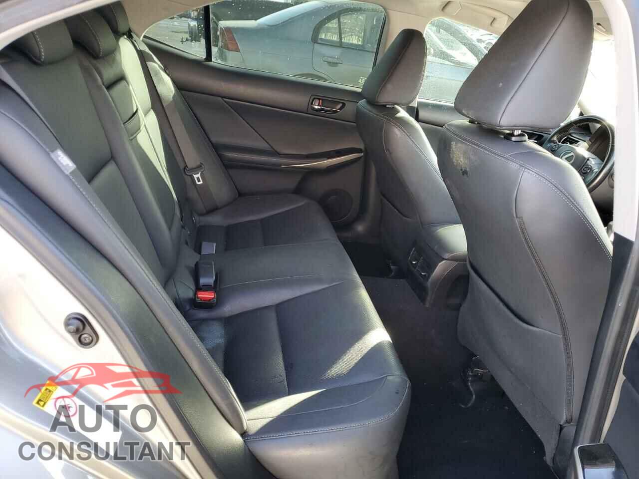 LEXUS IS 2016 - JTHBA1D23G5015756