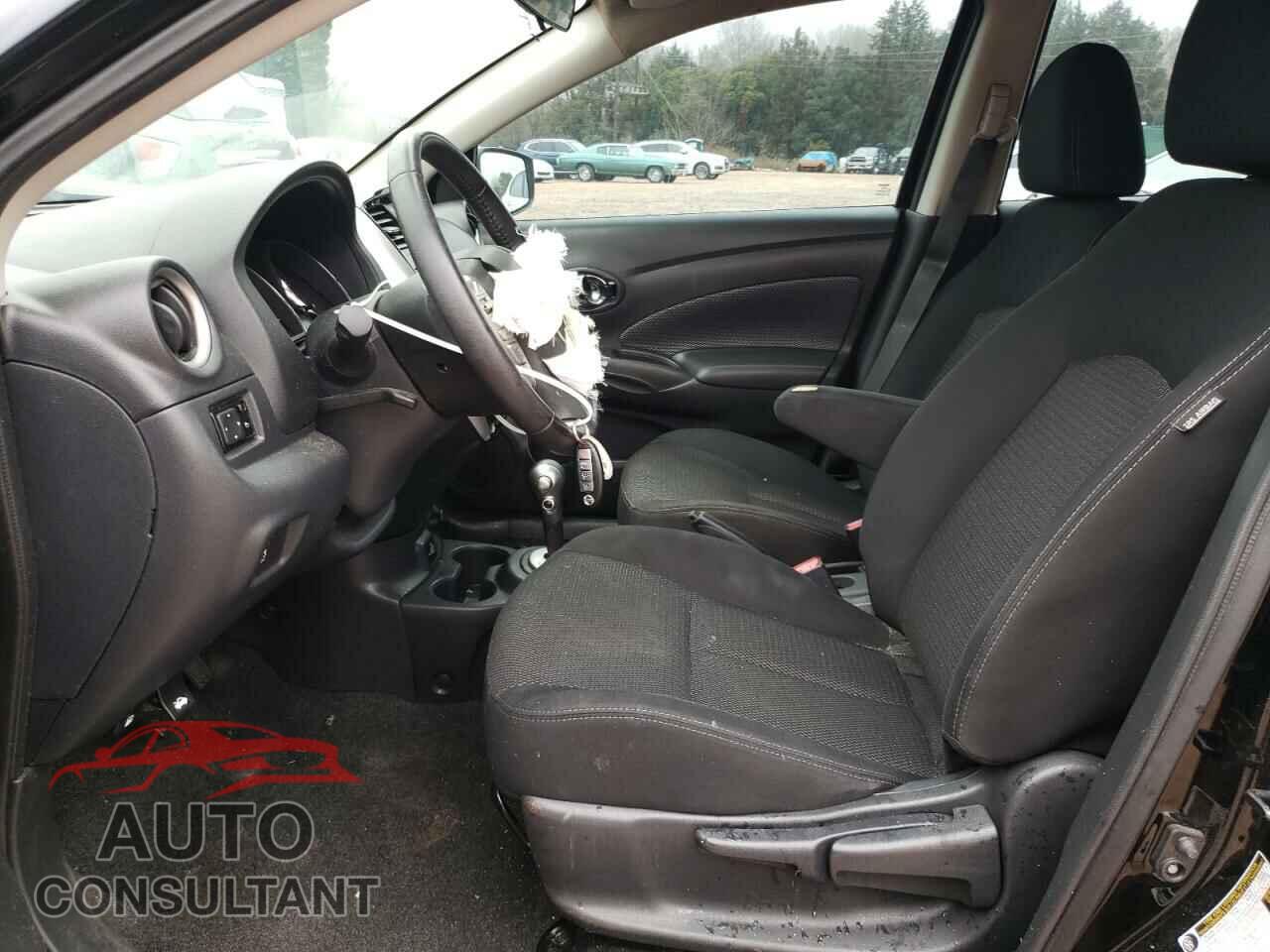 NISSAN VERSA 2019 - 3N1CN7AP3KL830158