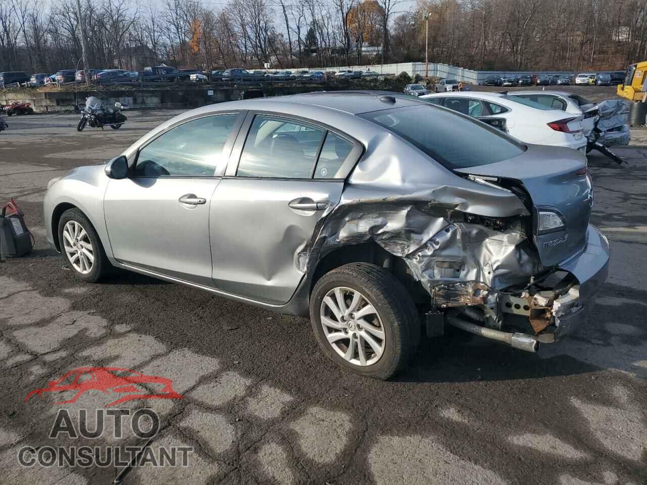MAZDA 3 2012 - JM1BL1W82C1599677