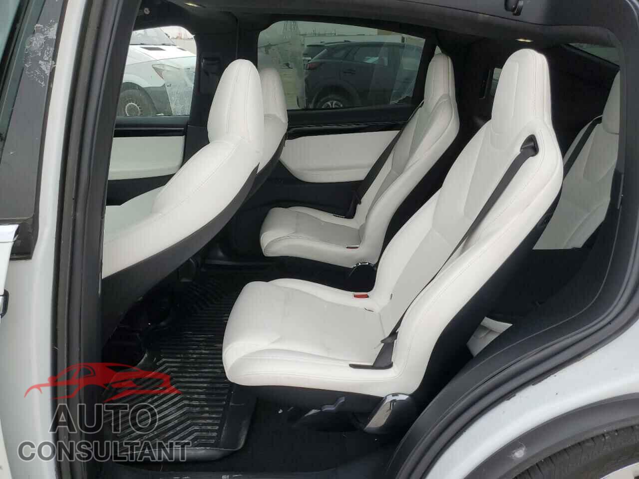 TESLA MODEL X 2021 - 5YJXCBE21MF322567