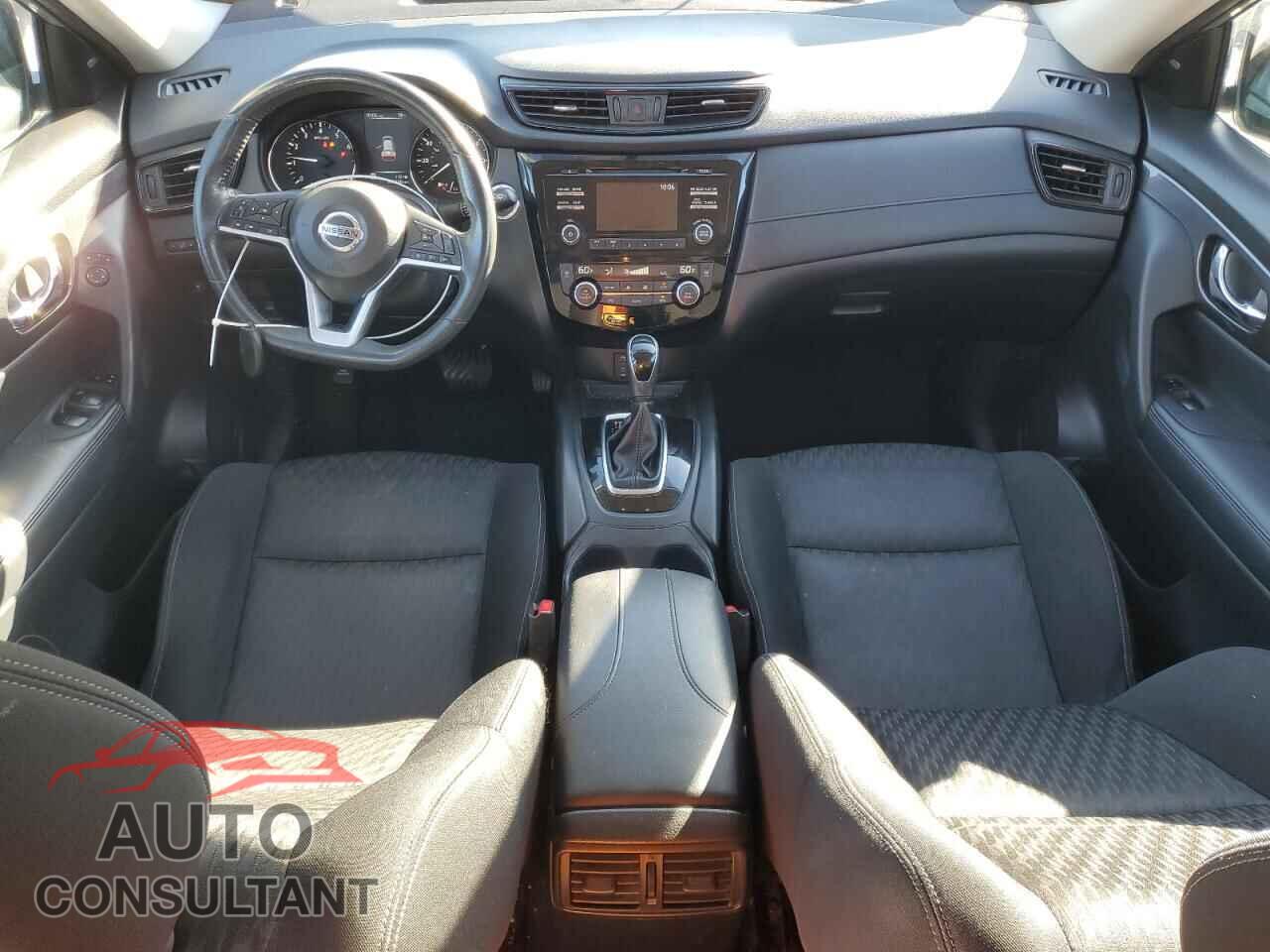 NISSAN ROGUE 2017 - KNMAT2MV2HP522192