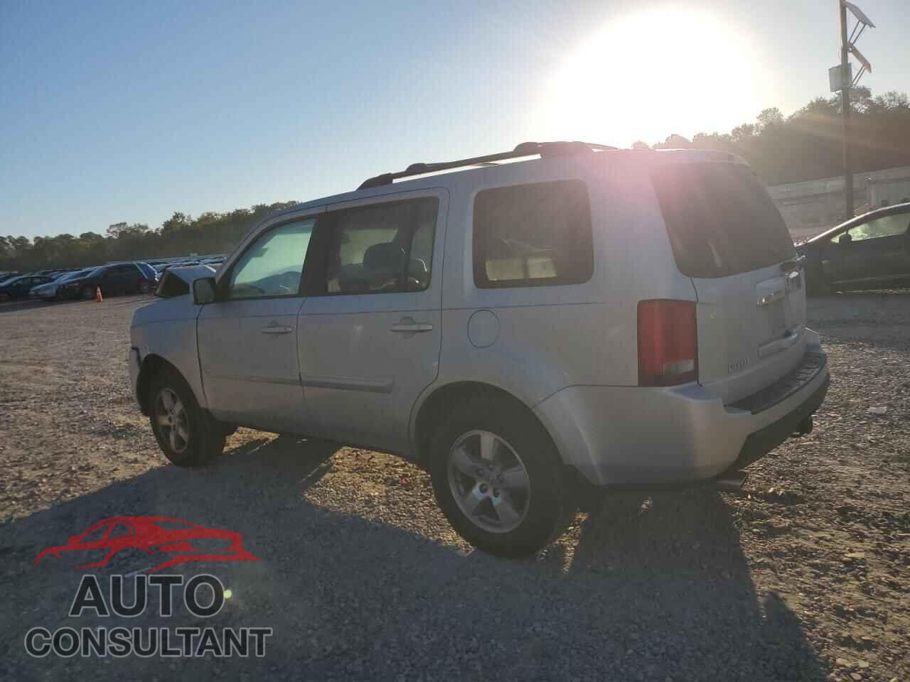 HONDA PILOT 2011 - 5FNYF3H56BB037769
