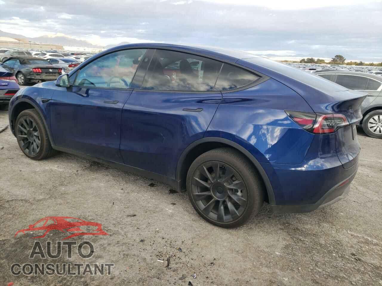 TESLA MODEL Y 2023 - 7SAYGDEE3PA204345