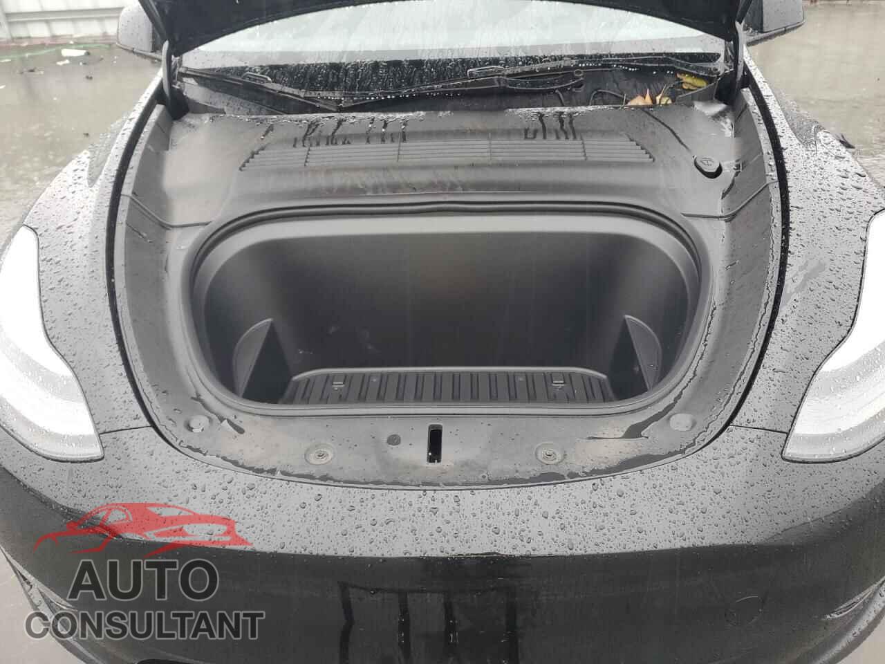 TESLA MODEL Y 2023 - 7SAYGDEE9PF967313