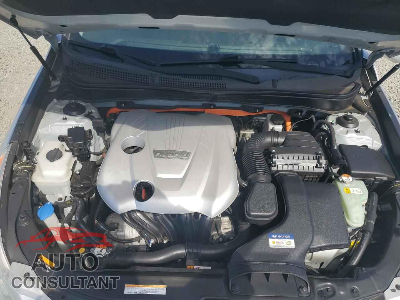 HYUNDAI SONATA 2013 - KMHEC4A40DA101475