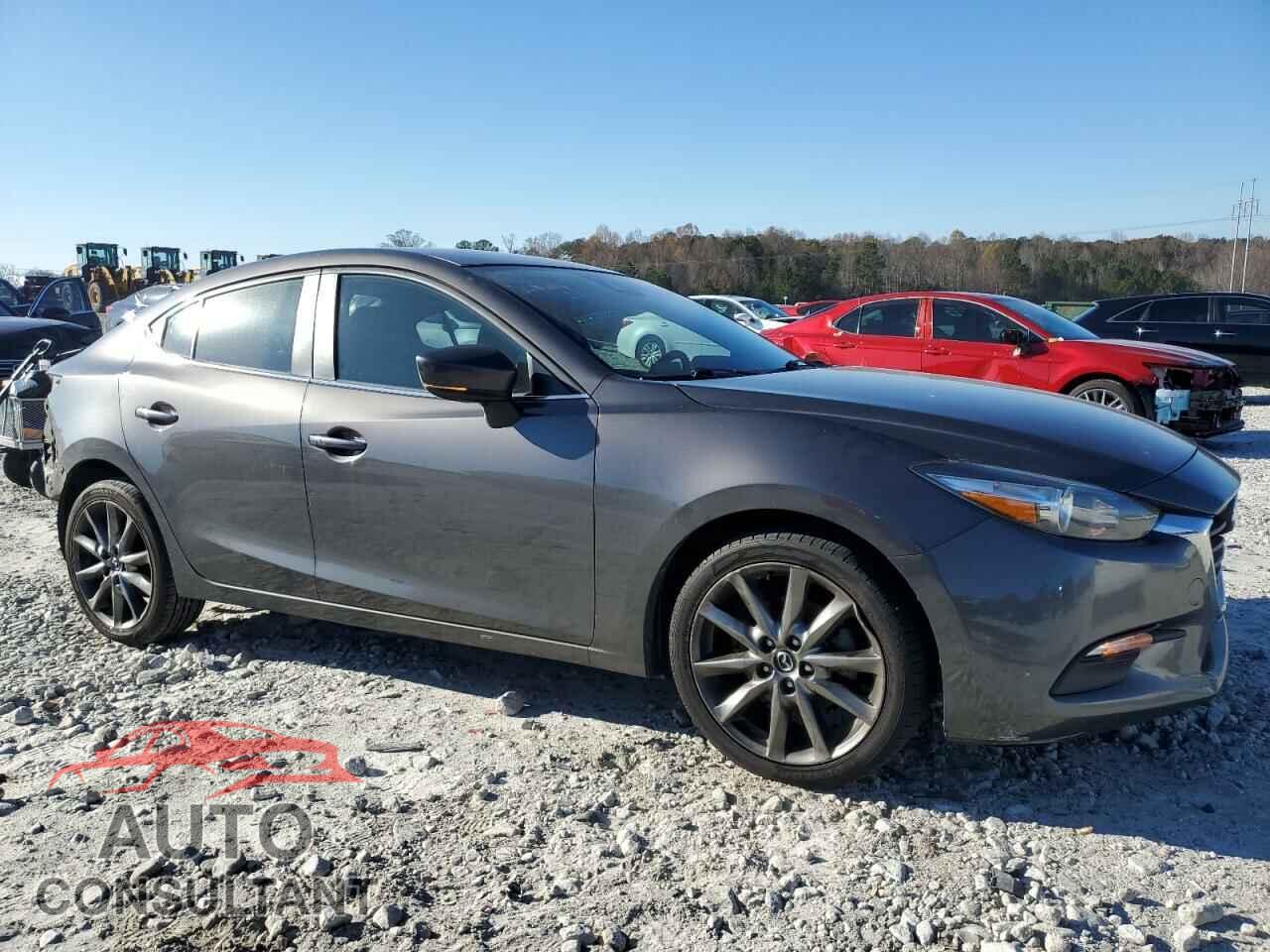 MAZDA 3 2018 - 3MZBN1V36JM162746