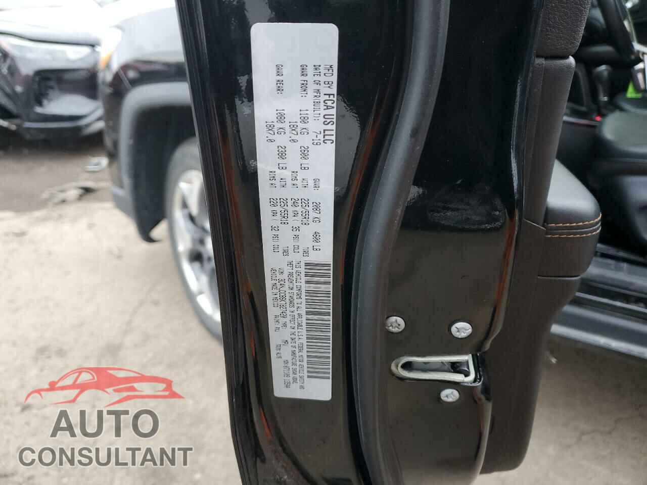 JEEP COMPASS 2019 - 3C4NJDCB6KT827420