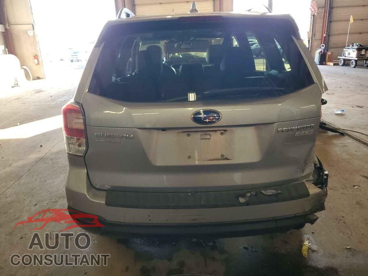 SUBARU FORESTER 2017 - JF2SJAJC1HH508951