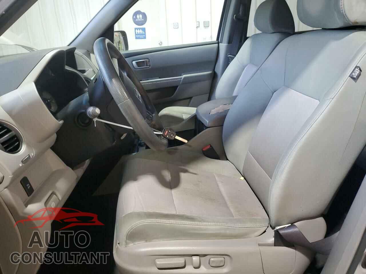 HONDA PILOT 2011 - 5FNYF3H43BB021522