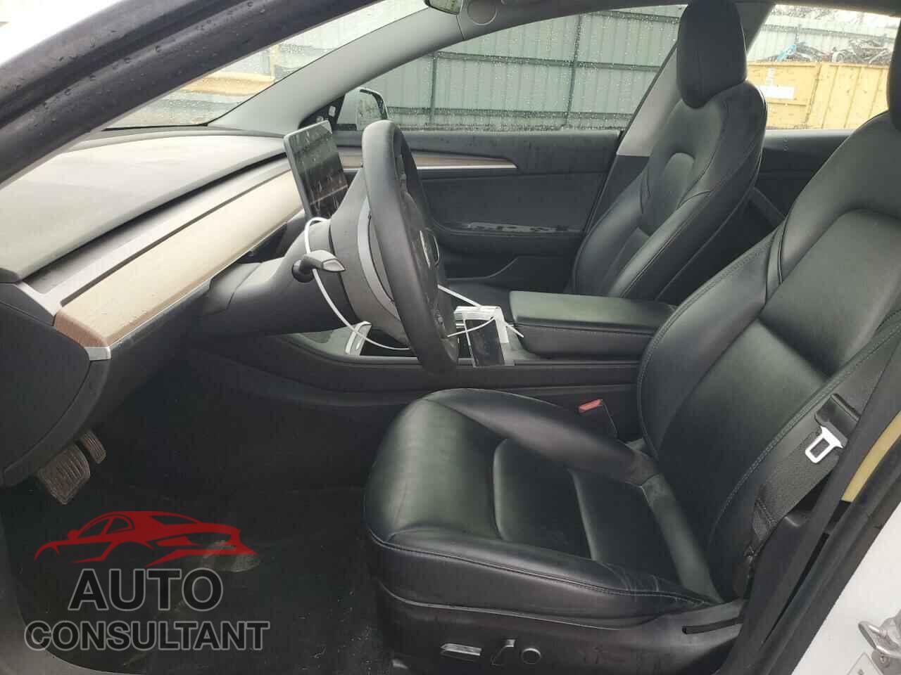 TESLA MODEL 3 2021 - 5YJ3E1EA5MF085091