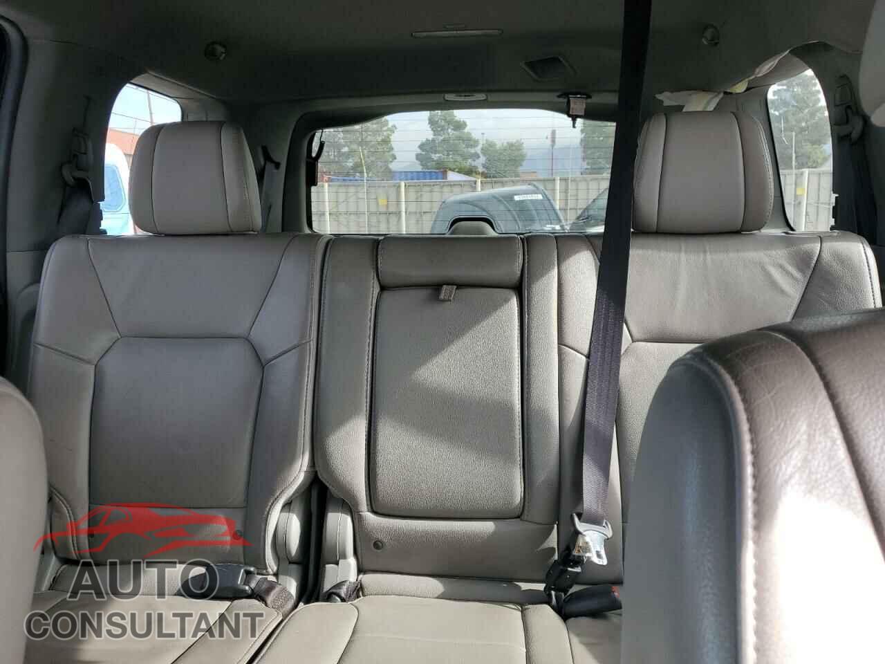 HONDA PILOT 2013 - 5FNYF3H52DB016548