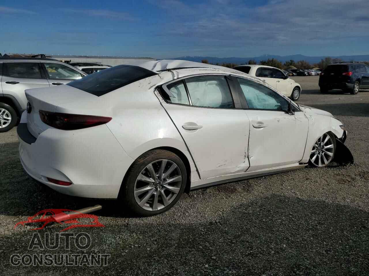 MAZDA 3 2021 - JM1BPABL2M1321278