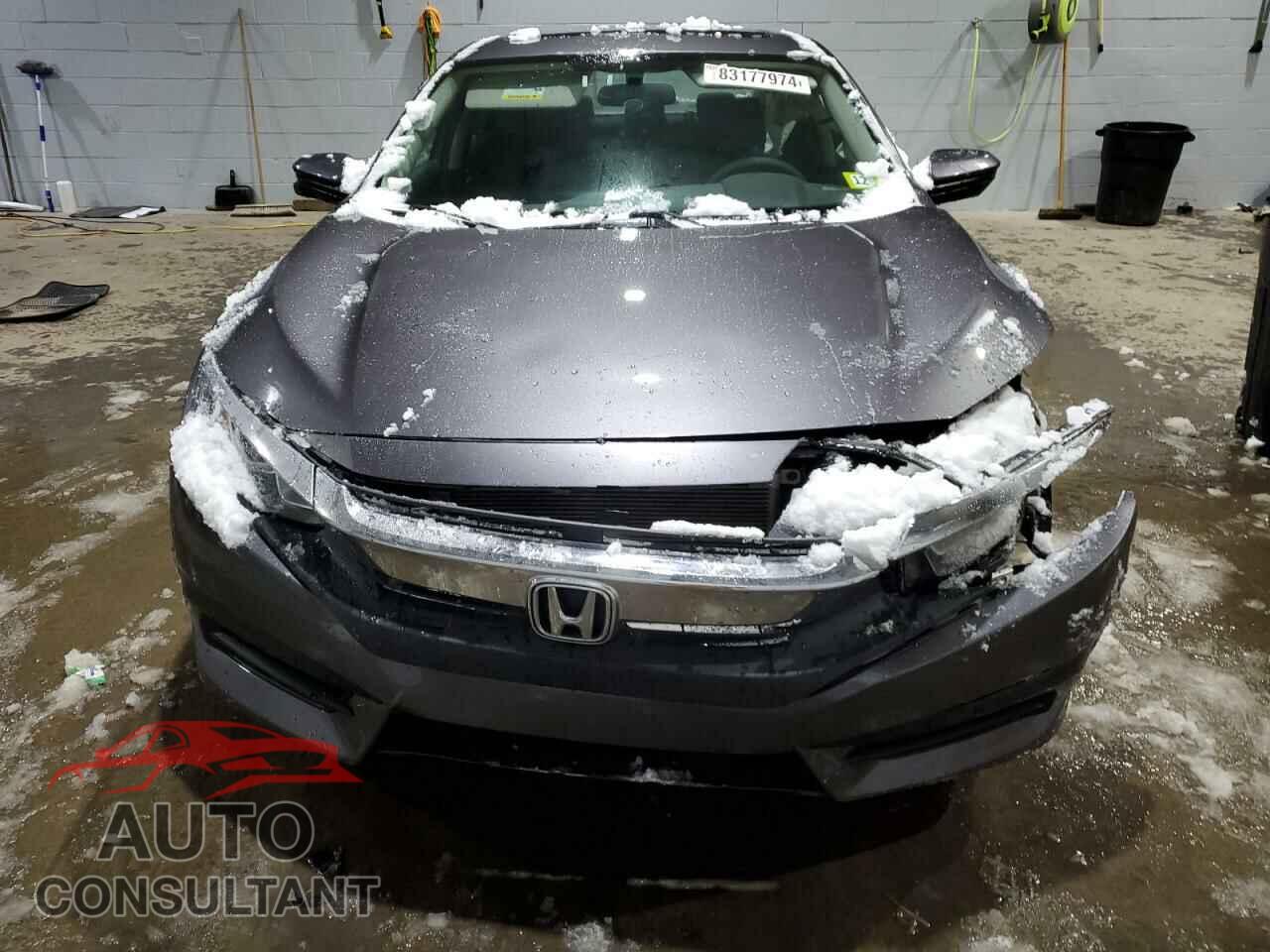 HONDA CIVIC 2017 - 19XFC2F75HE213143
