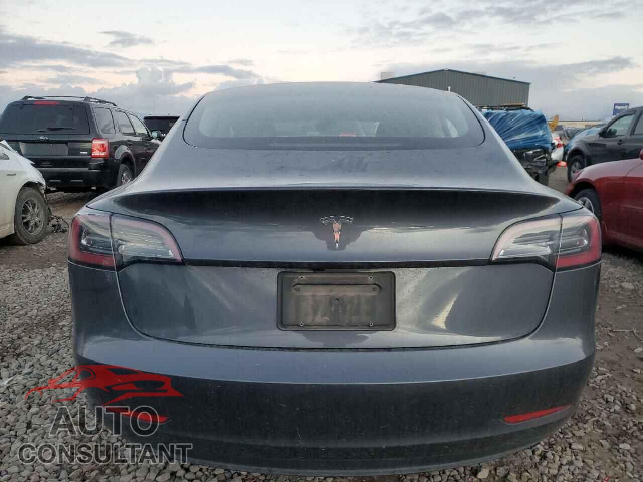 TESLA MODEL 3 2023 - 5YJ3E1EA4PF417381