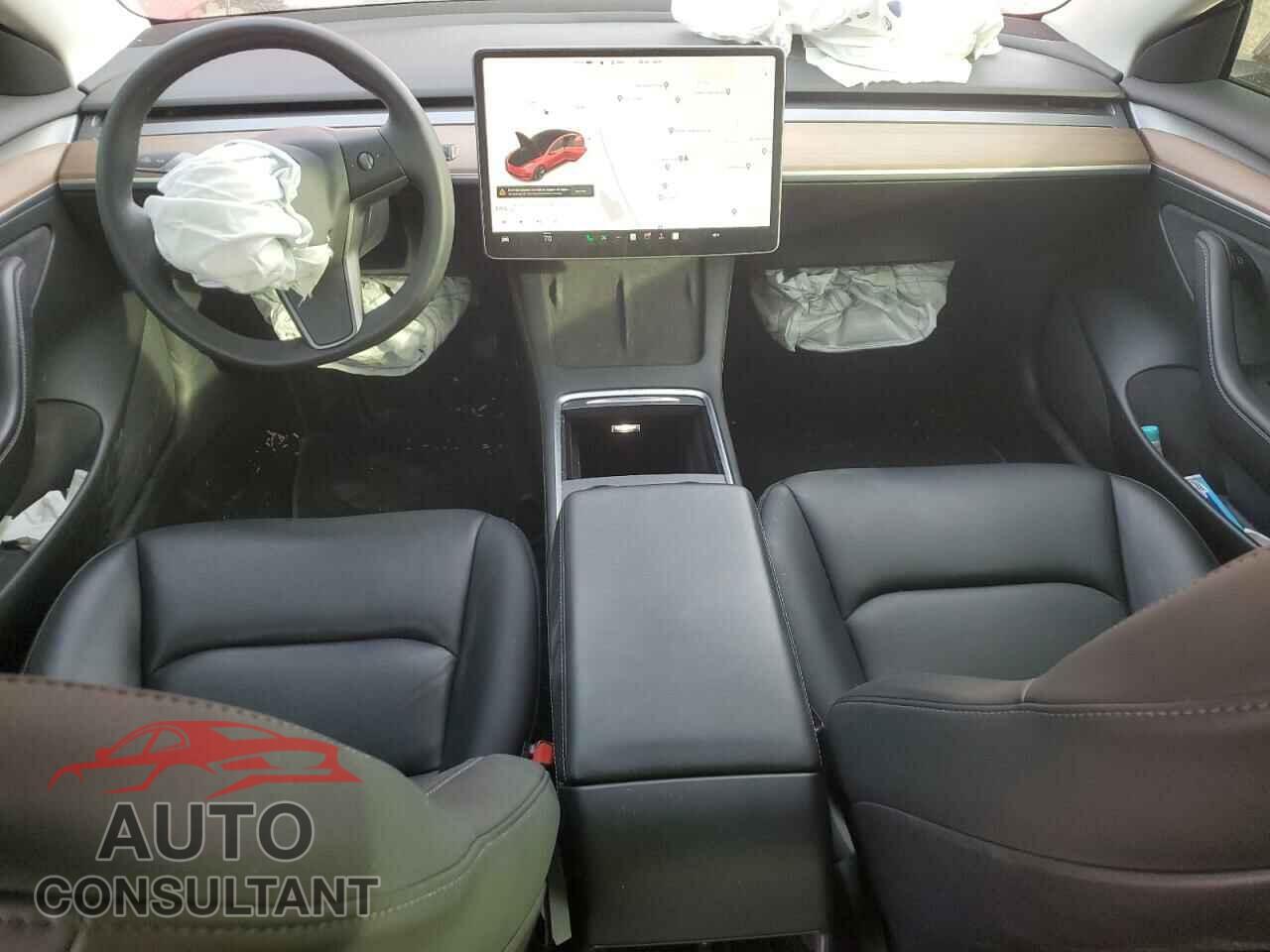 TESLA MODEL 3 2022 - 5YJ3E1EB9NF136537