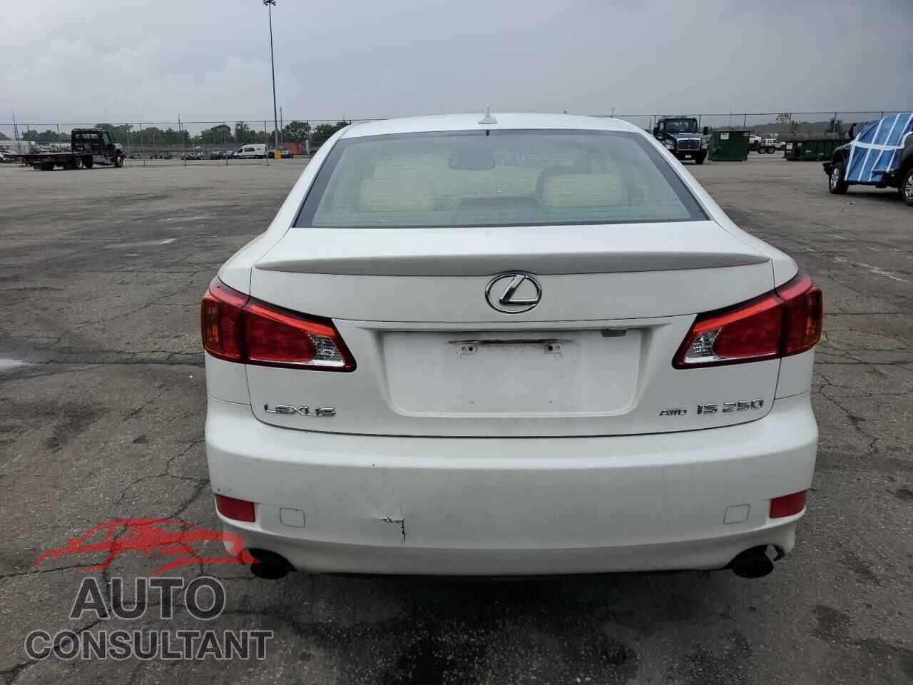 LEXUS IS 2010 - JTHCF5C22A2033284