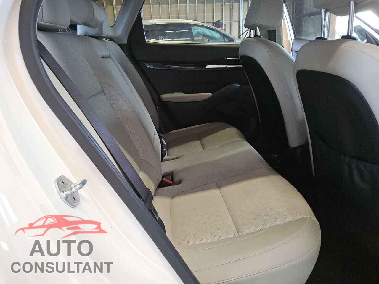 KIA SELTOS 2021 - KNDERCAA2M7049752