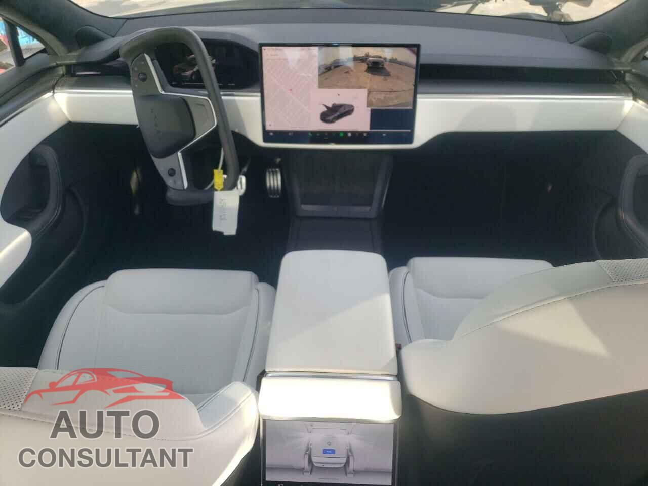 TESLA MODEL S 2023 - 5YJSA1E67PF528820