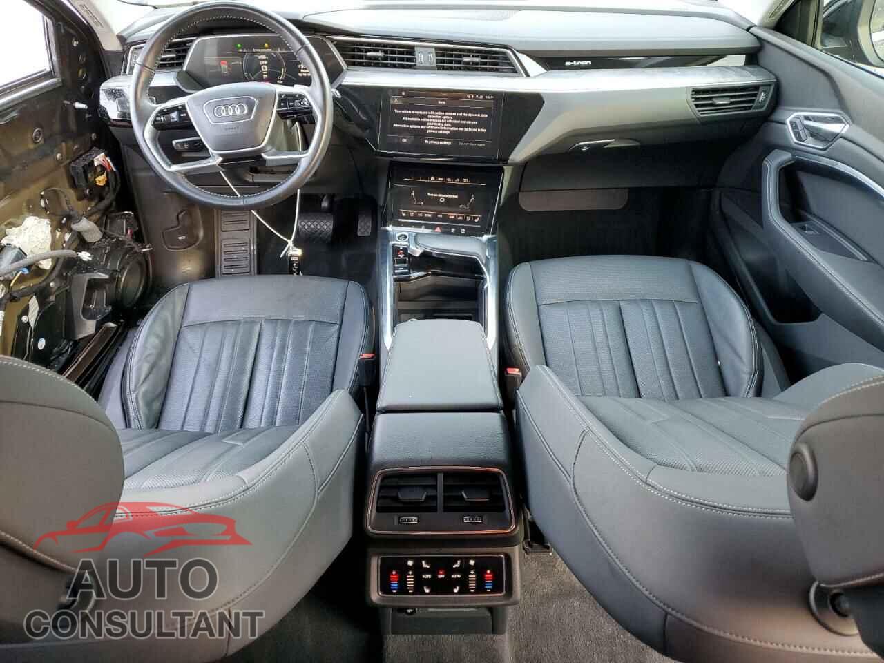 AUDI E-TRON 2021 - WA1LAAGE3MB014433
