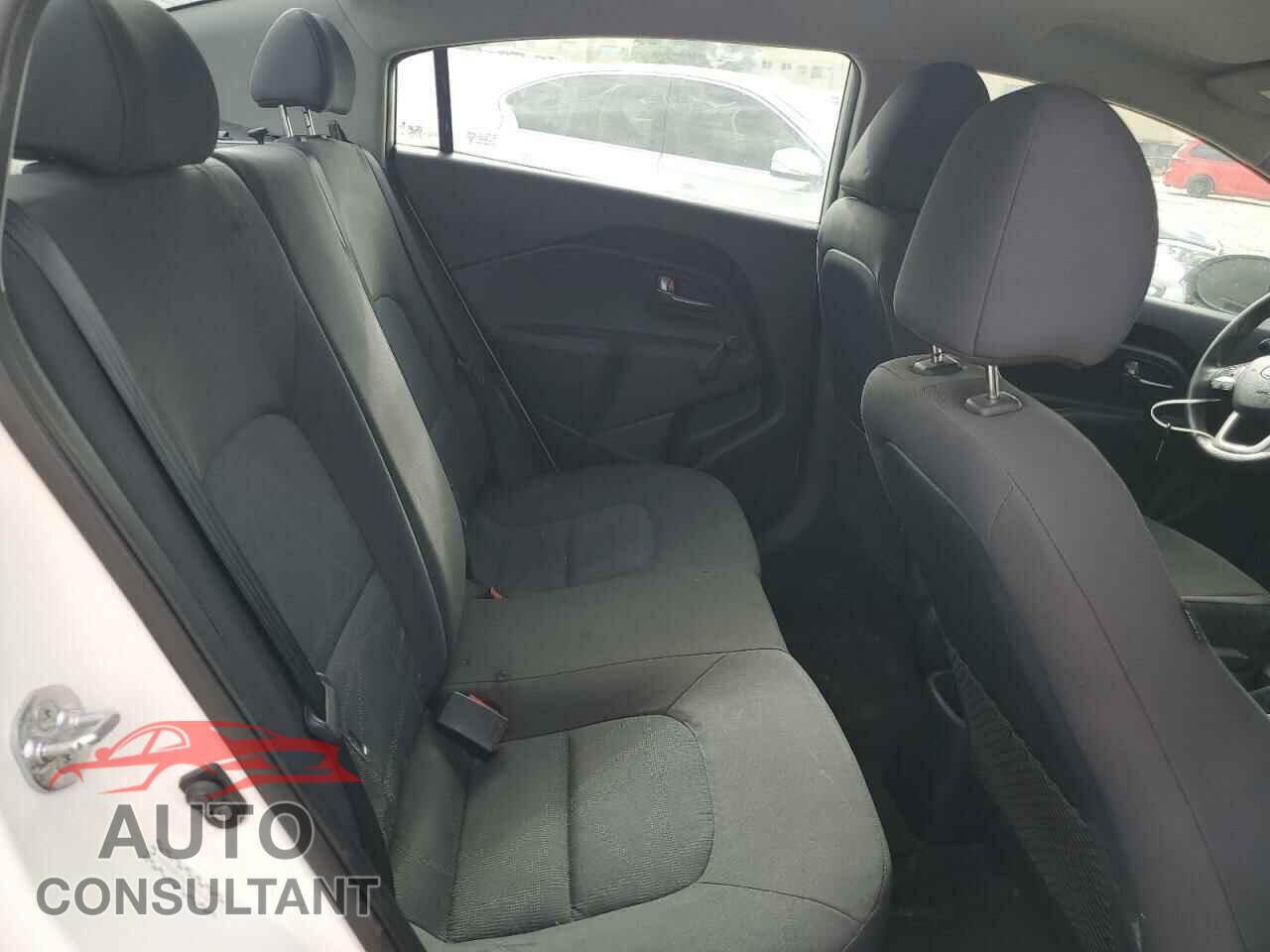 KIA RIO 2014 - KNADM4A37E6341340