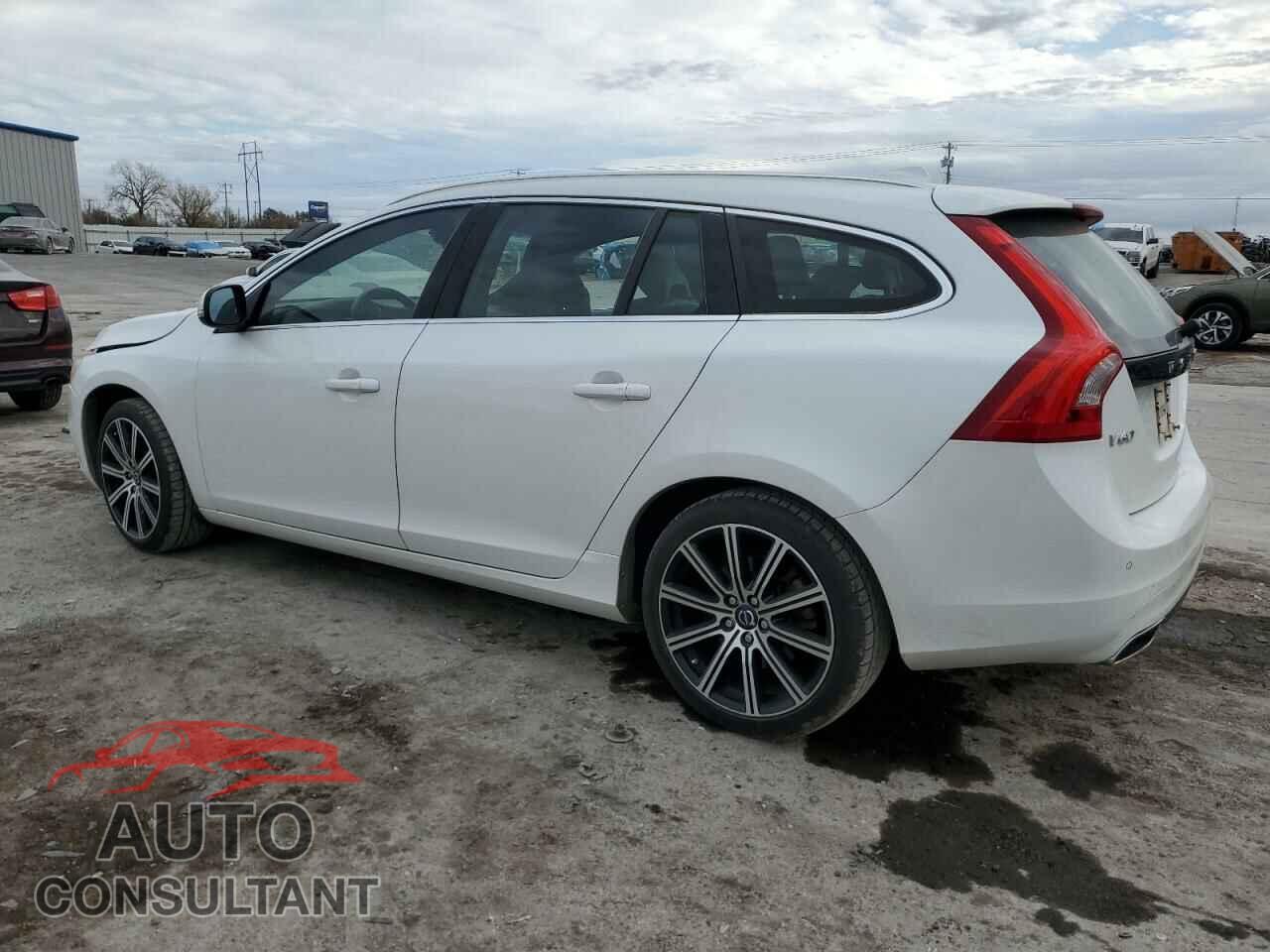 VOLVO V60 2015 - YV140MEK2F1233829