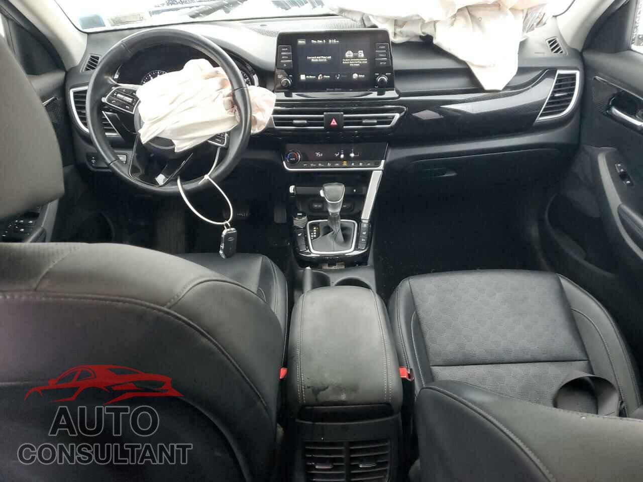 KIA SELTOS 2021 - KNDERCAA5M7110561
