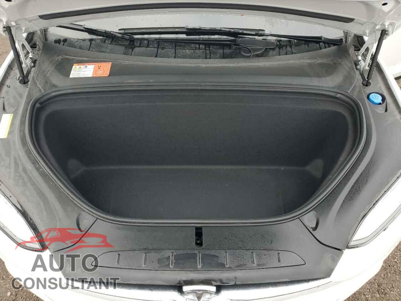 TESLA MODEL X 2017 - 5YJXCBE20HF042158