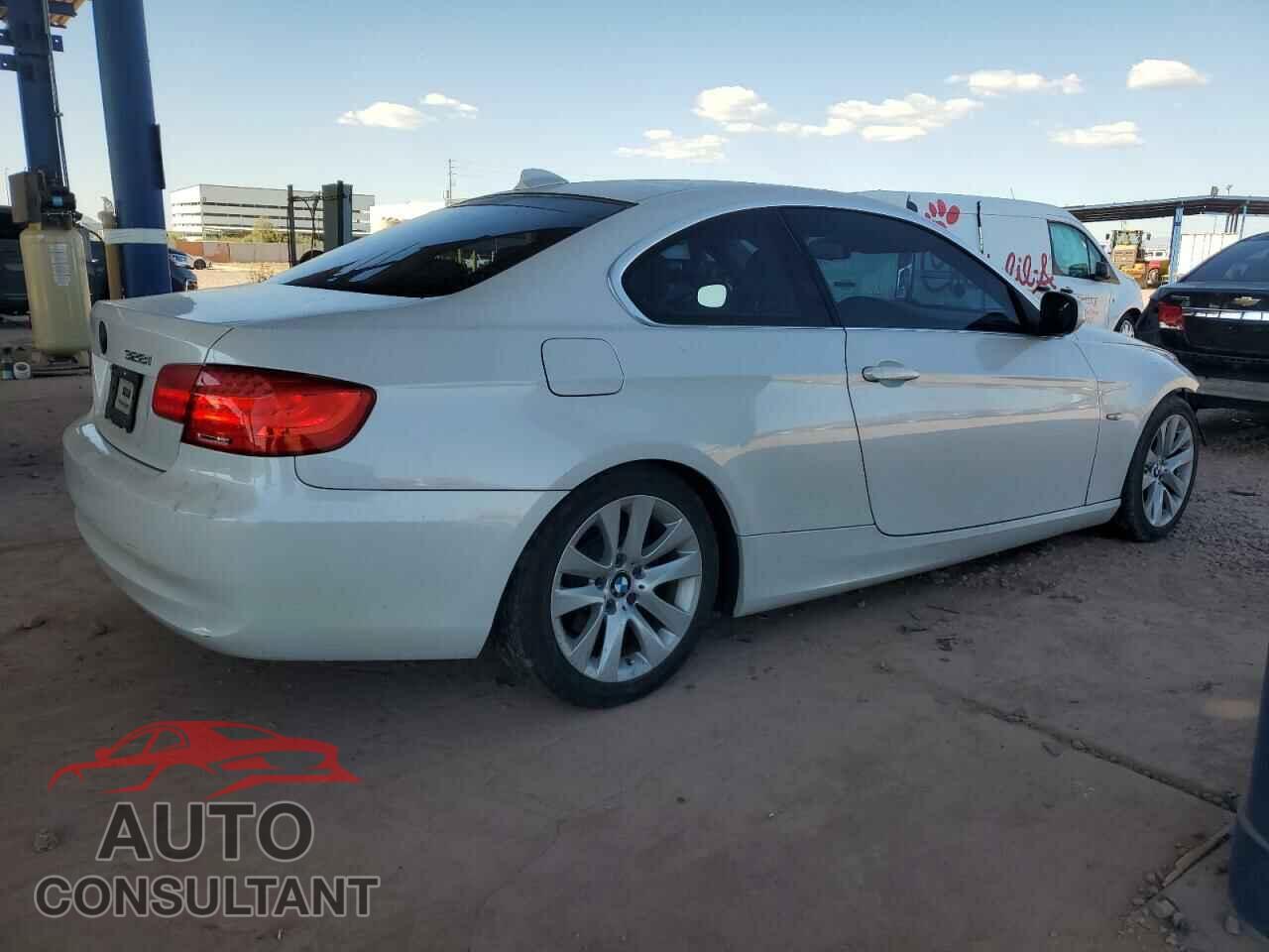 BMW 3 SERIES 2013 - WBAKE3C56DE771233