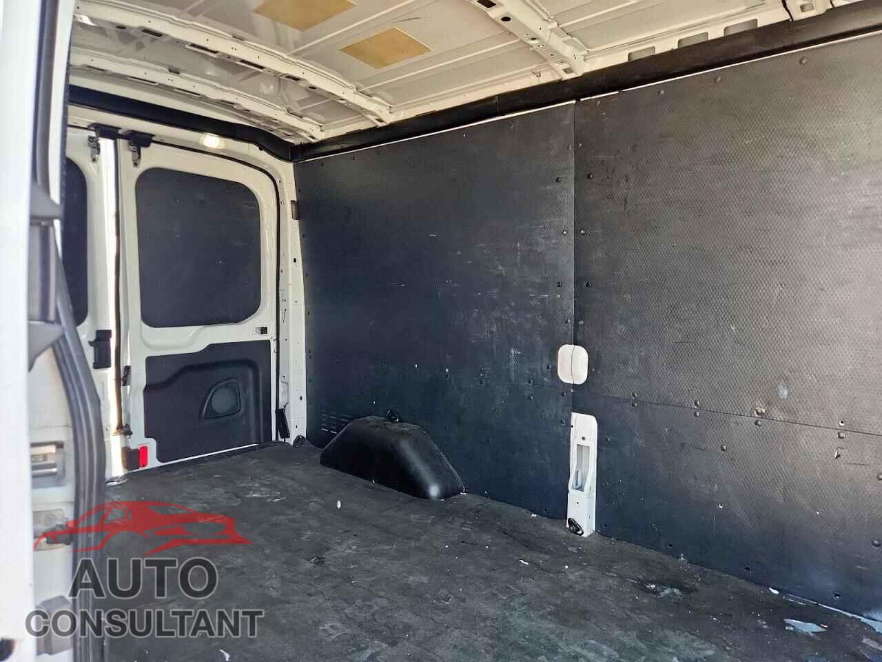 FORD TRANSIT 2019 - 1FTYE2CM0KKB49370
