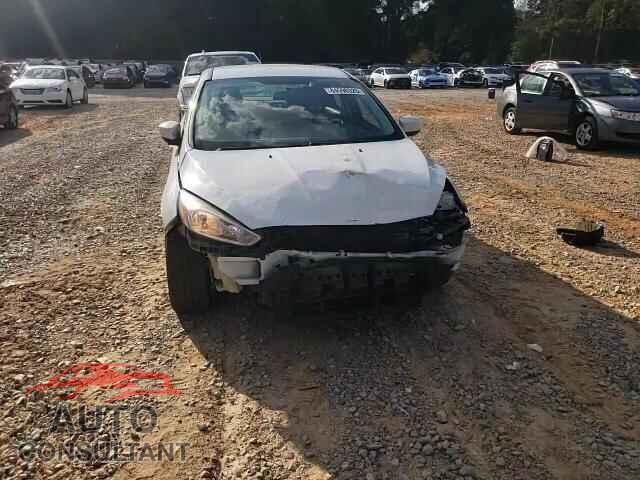 FORD FOCUS 2018 - 1FADP3F25JL215225