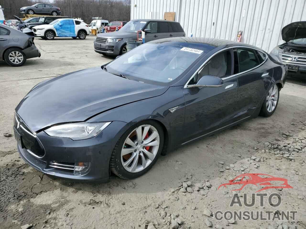 TESLA MODEL S 2015 - 5YJSA1H4XFF096717