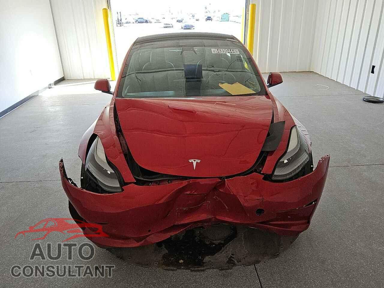 TESLA MODEL 3 2022 - 5YJ3E1EA3NF304843