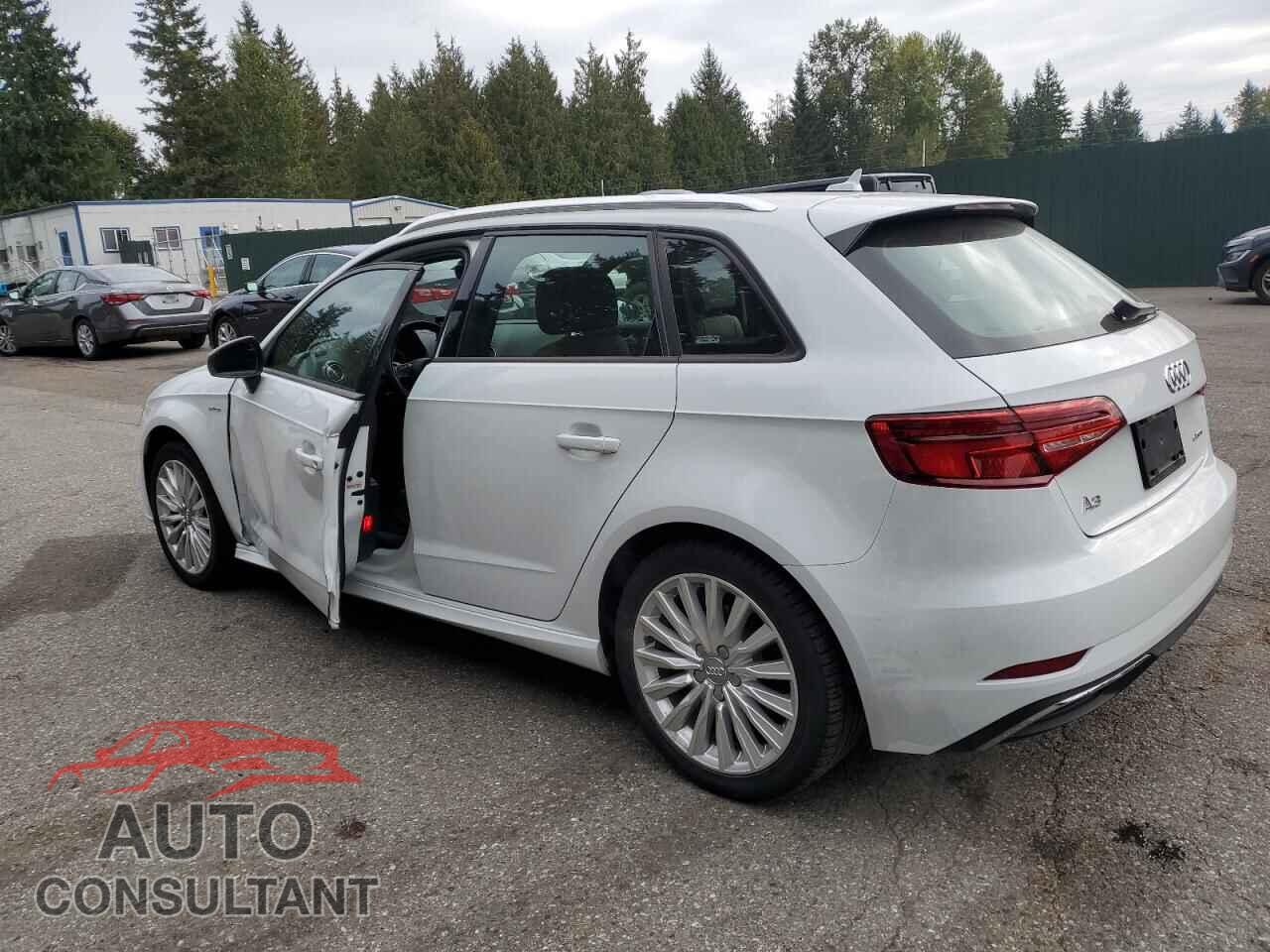 AUDI A3 2017 - WAUUPBFF6HA088088