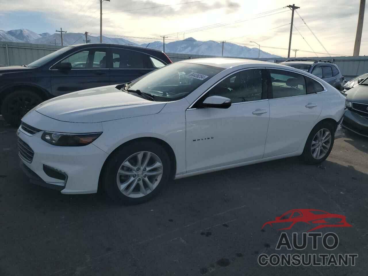 CHEVROLET MALIBU 2018 - 1G1ZD5ST3JF185393