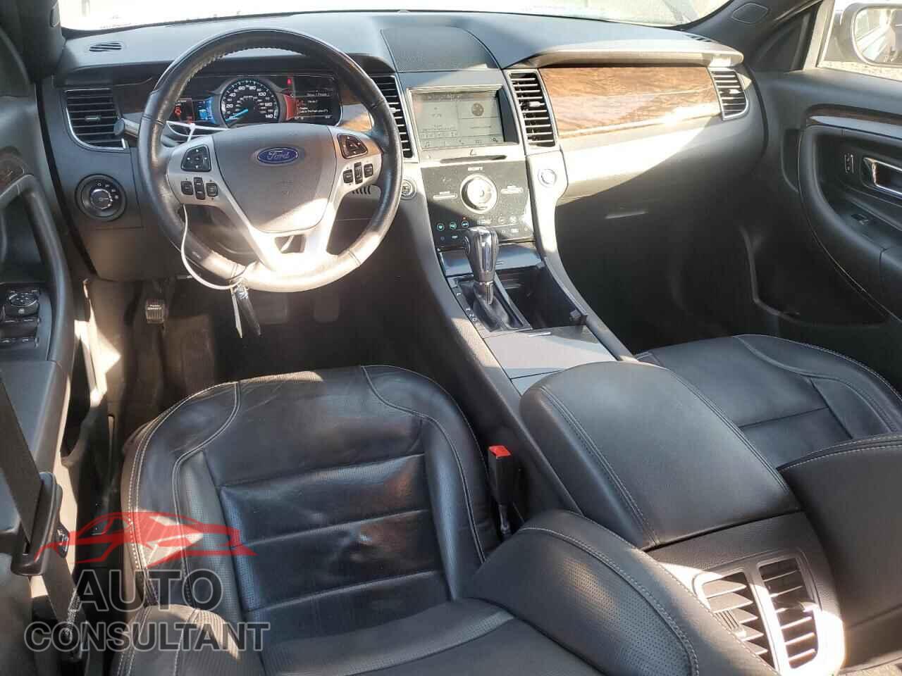 FORD TAURUS 2017 - 1FAHP2F87HG120958