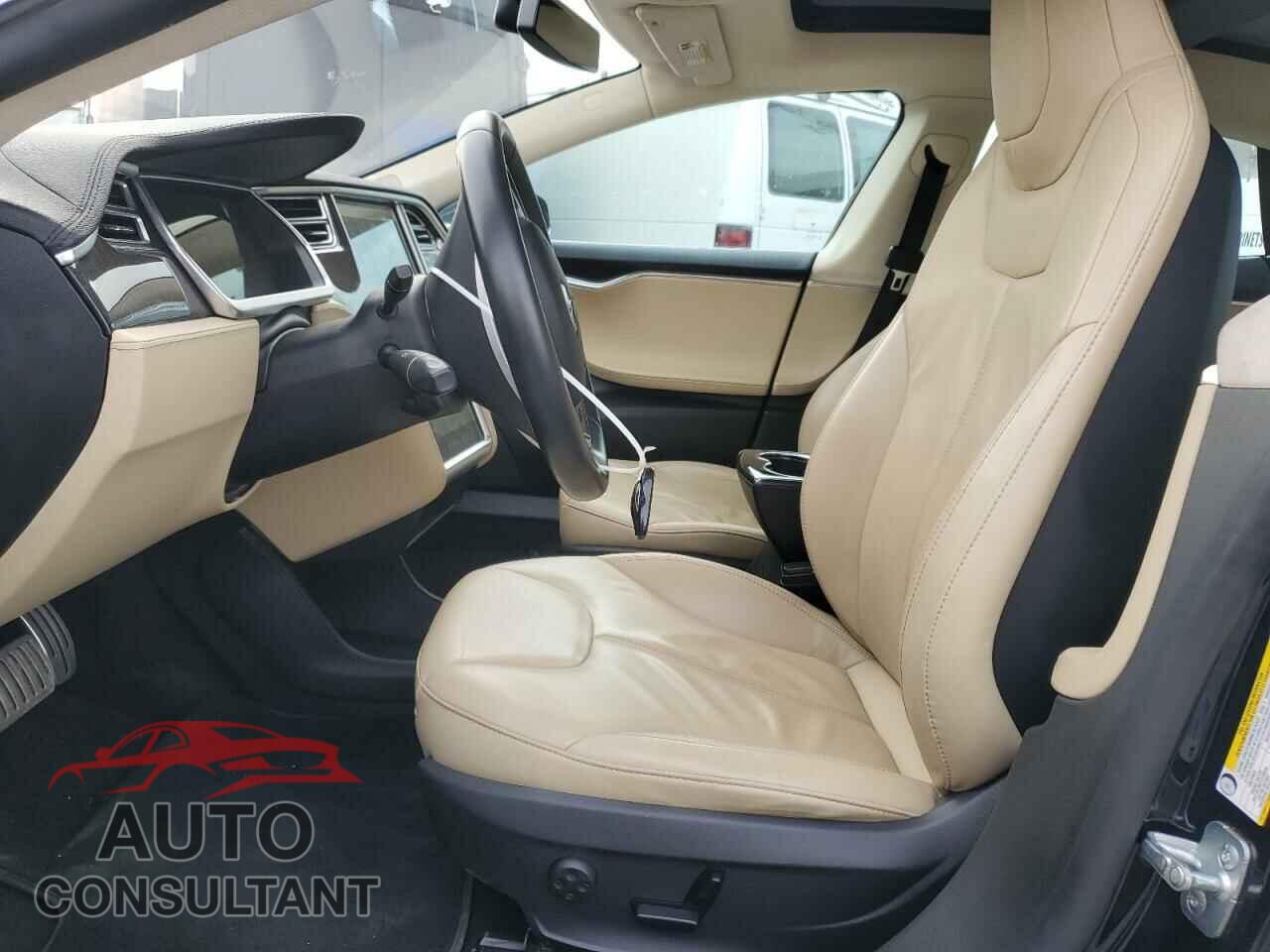 TESLA MODEL S 2013 - 5YJSA1CP8DFP21128