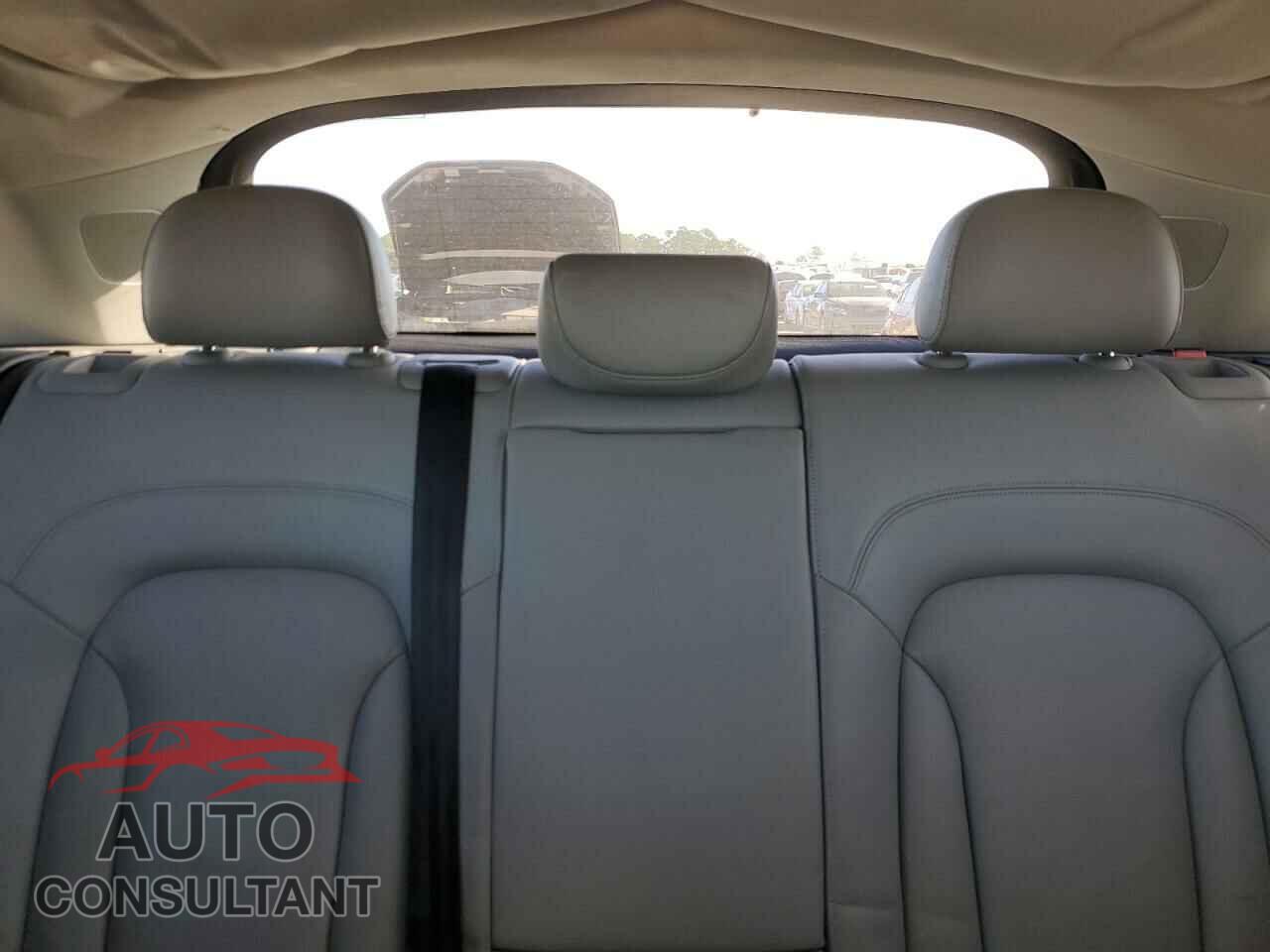 AUDI Q3 2017 - WA1BCCFS3HR016625