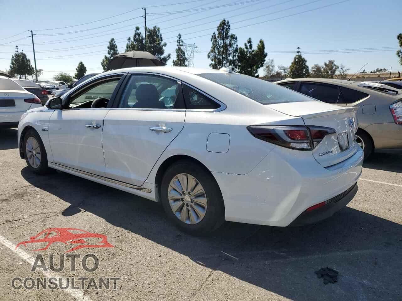 HYUNDAI SONATA 2017 - KMHE24L10HA058350
