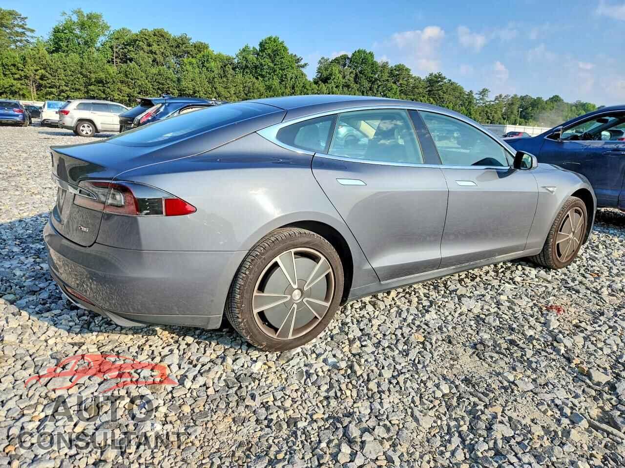 TESLA MODEL S 2013 - 5YJSA1CP0DFP23682